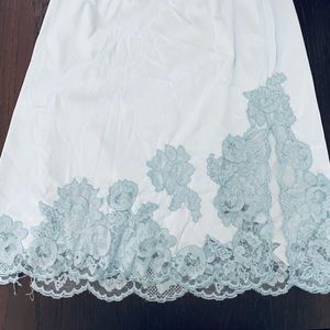 Vintage VAN RAALTE Beautiful Blue Lace Half Slip Nylon Length 22” Size Small S